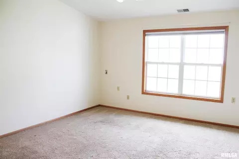 840 Sunset Dr, Kewanee, IL 61443 photo 15