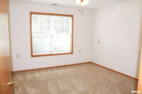 840 Sunset Dr, Kewanee, IL 61443 photo 12