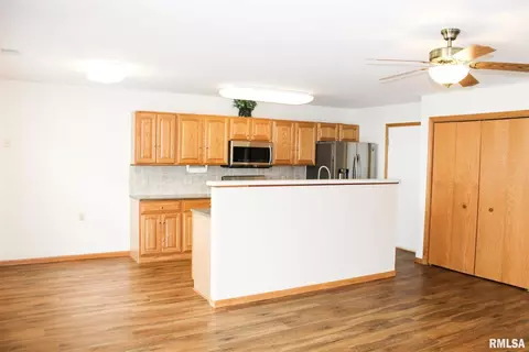 840 Sunset Dr, Kewanee, IL 61443 photo 5