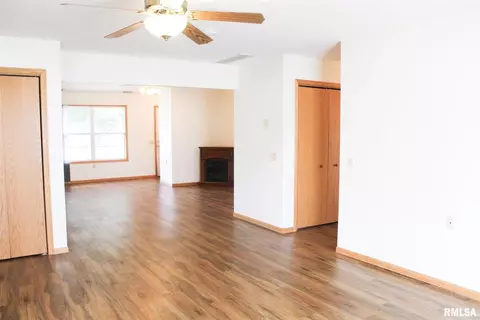 840 Sunset Dr, Kewanee, IL 61443 photo 10