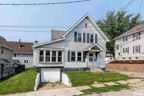 1713 18th St #A, Moline, IL 61265 photo 1