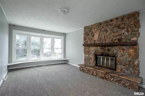 1713 18th St #A, Moline, IL 61265 photo 9