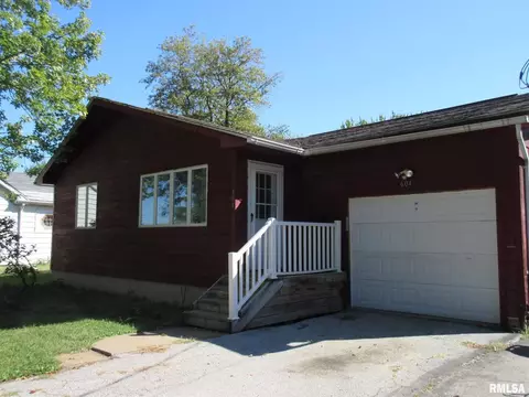 604 NE 3rd Ave, Aledo, IL 61231 photo 1