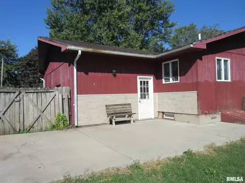 604 NE 3rd Ave, Aledo, IL 61231 photo 25