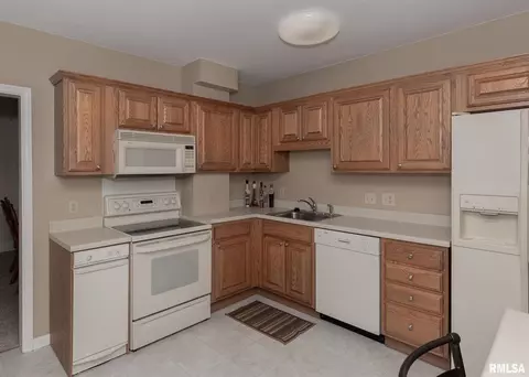1640 33rd St, Moline, IL 61265 photo 16