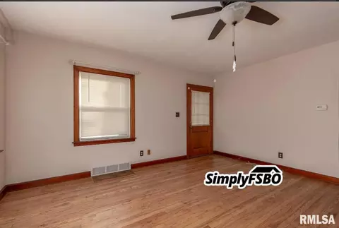 535 29th Ave, Moline, IL 61265 photo 4