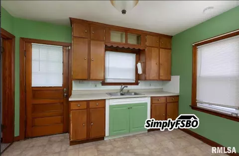 535 29th Ave, Moline, IL 61265 photo 5