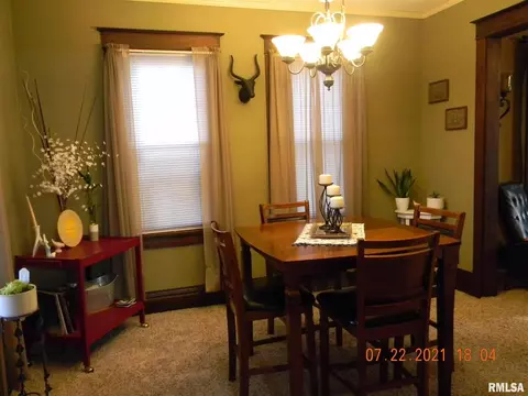 1164 25th St, Moline, IL 61265 photo 8