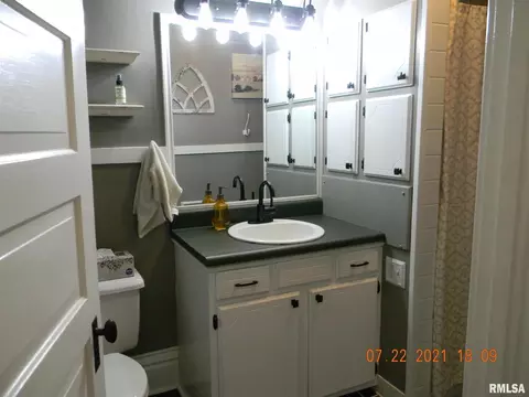 1164 25th St, Moline, IL 61265 photo 20