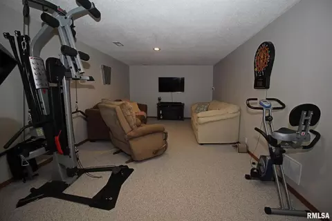 110 Hillside Dr, Park View, IA 52748 photo 28