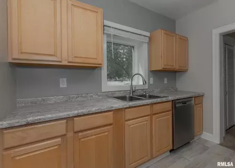 511 25th Ave, Moline, IL 61265 photo 13
