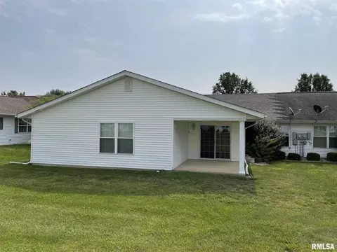 1502 Apache Dr, Marion, IL 62959 photo 4