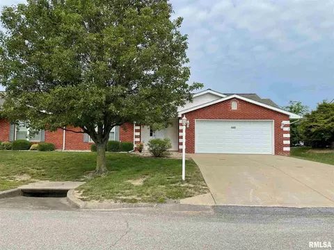 1502 Apache Dr, Marion, IL 62959 photo 2