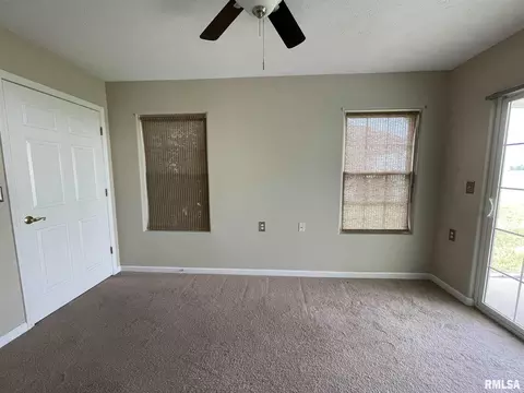 1502 Apache Dr, Marion, IL 62959 photo 17
