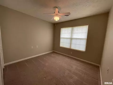 1502 Apache Dr, Marion, IL 62959 photo 25