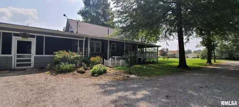 205 W Smith St, Herrin, IL 62948 photo 33