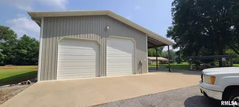 205 W Smith St, Herrin, IL 62948 photo 26