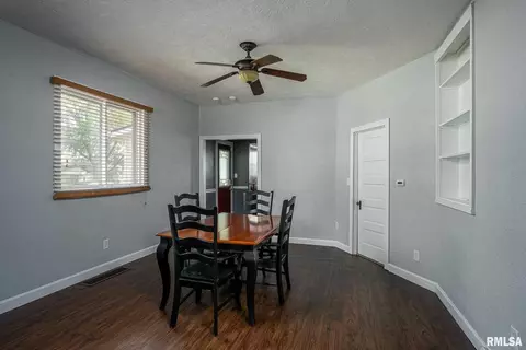 201 3rd Ave, Sherrard, IL 61281 photo 10