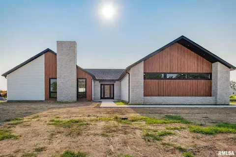 1908 Dew Drop Dr, Marion, IL 62959 photo 1