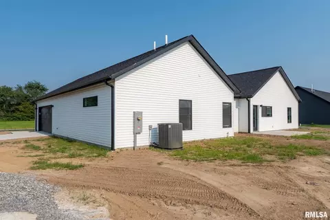 1908 Dew Drop Dr, Marion, IL 62959 photo 5