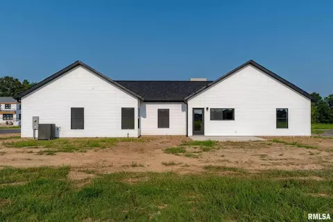 1908 Dew Drop Dr, Marion, IL 62959 photo 6