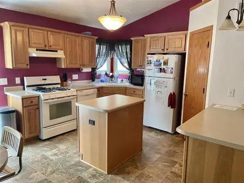 525 3rd Ave, Hampton, IL 61252 photo 4
