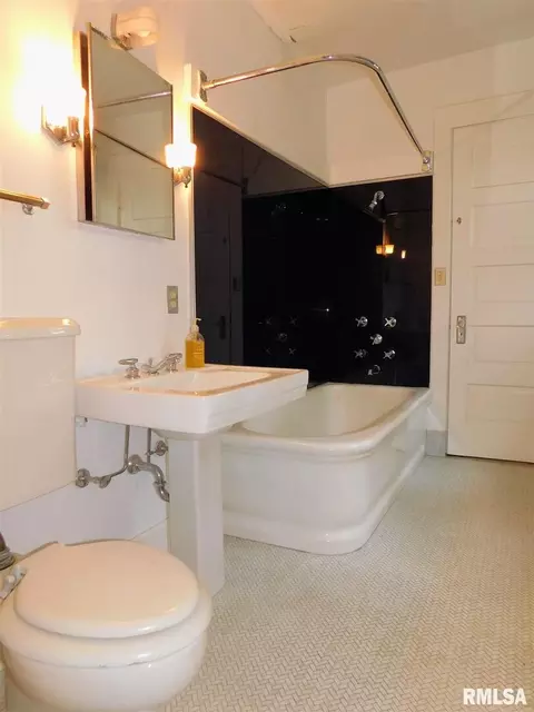 2711 8th Ave, Moline, IL 61265 photo 29