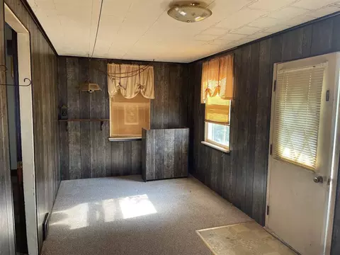 203 N Park St, Alpha, IL 61413 photo 2