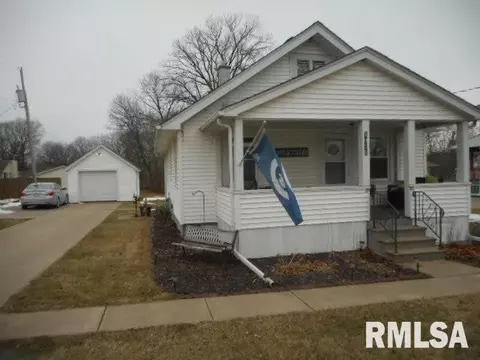 1018 10th St, Silvis, IL 61282 photo 2