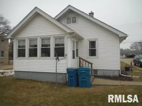 1018 10th St, Silvis, IL 61282 photo 1