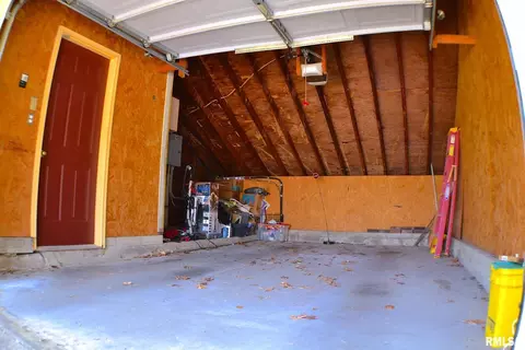 912 E Stotlar, Herrin, IL 62948 photo 30