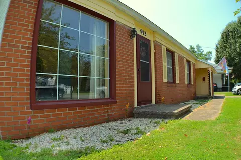 912 E Stotlar, Herrin, IL 62948 photo 8