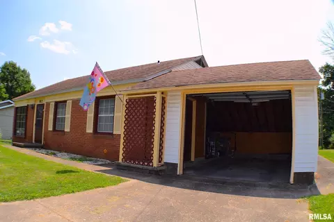 912 E Stotlar, Herrin, IL 62948 photo 6