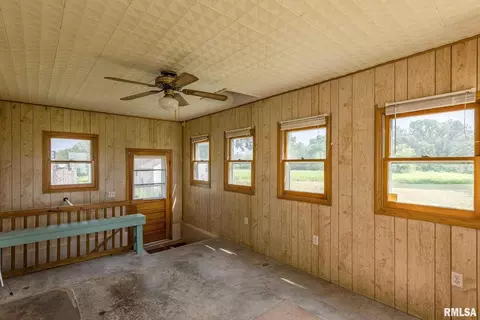 2475 State Highway 17, Viola, IL 61486 photo 12