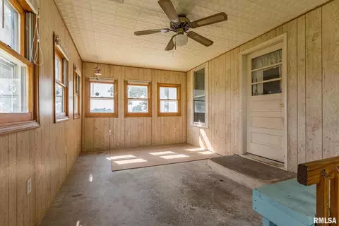 2475 State Highway 17, Viola, IL 61486 photo 11