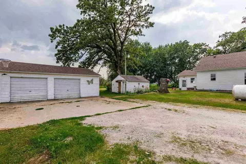 2475 State Highway 17, Viola, IL 61486 photo 15