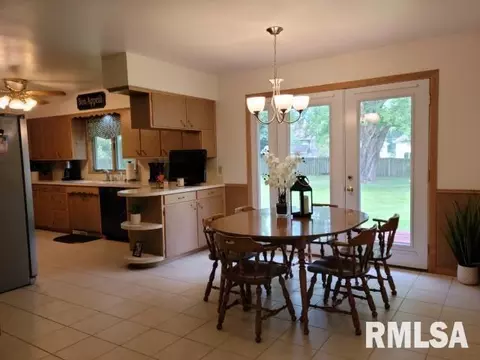 1827 37th St, Moline, IL 61265 photo 12
