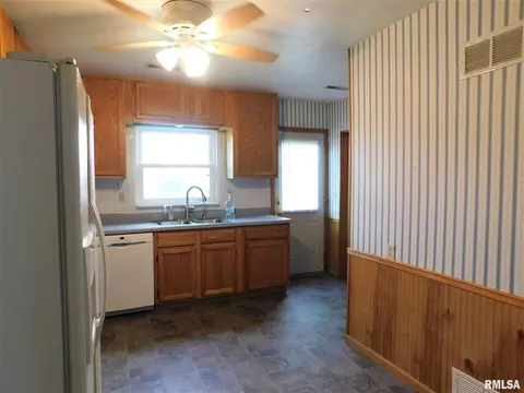 1005 21st Ave, Silvis, IL 61282 photo 7