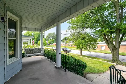 1410 9th St, Moline, IL 61265 photo 3