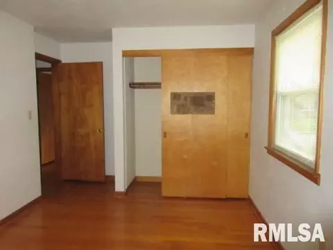 509 16th St, Silvis, IL 61282 photo 18