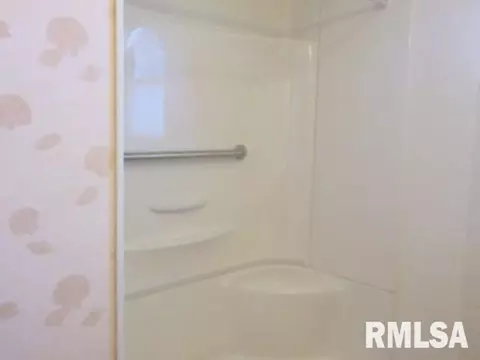 509 16th St, Silvis, IL 61282 photo 13