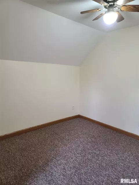 803 5th St, Fulton, IL 61252 photo 13