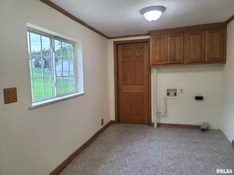 803 5th St, Fulton, IL 61252 photo 10