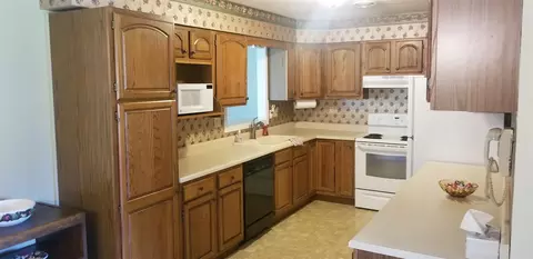 200 Kane Dr, Herrin, IL 62948 photo 11