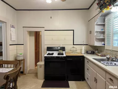620 S 17th St, Herrin, IL 62948 photo 10