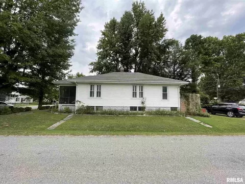 620 S 17th St, Herrin, IL 62948 photo 6