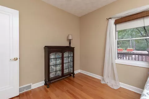 2512 30th St, Moline, IL 61265 photo 18