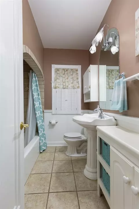 2512 30th St, Moline, IL 61265 photo 19