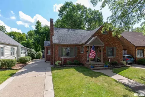 2512 30th St, Moline, IL 61265 photo 1