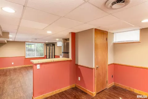 2512 30th St, Moline, IL 61265 photo 30